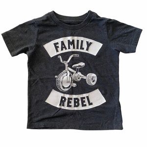 Children's Place Boy Shirt Size (3T)